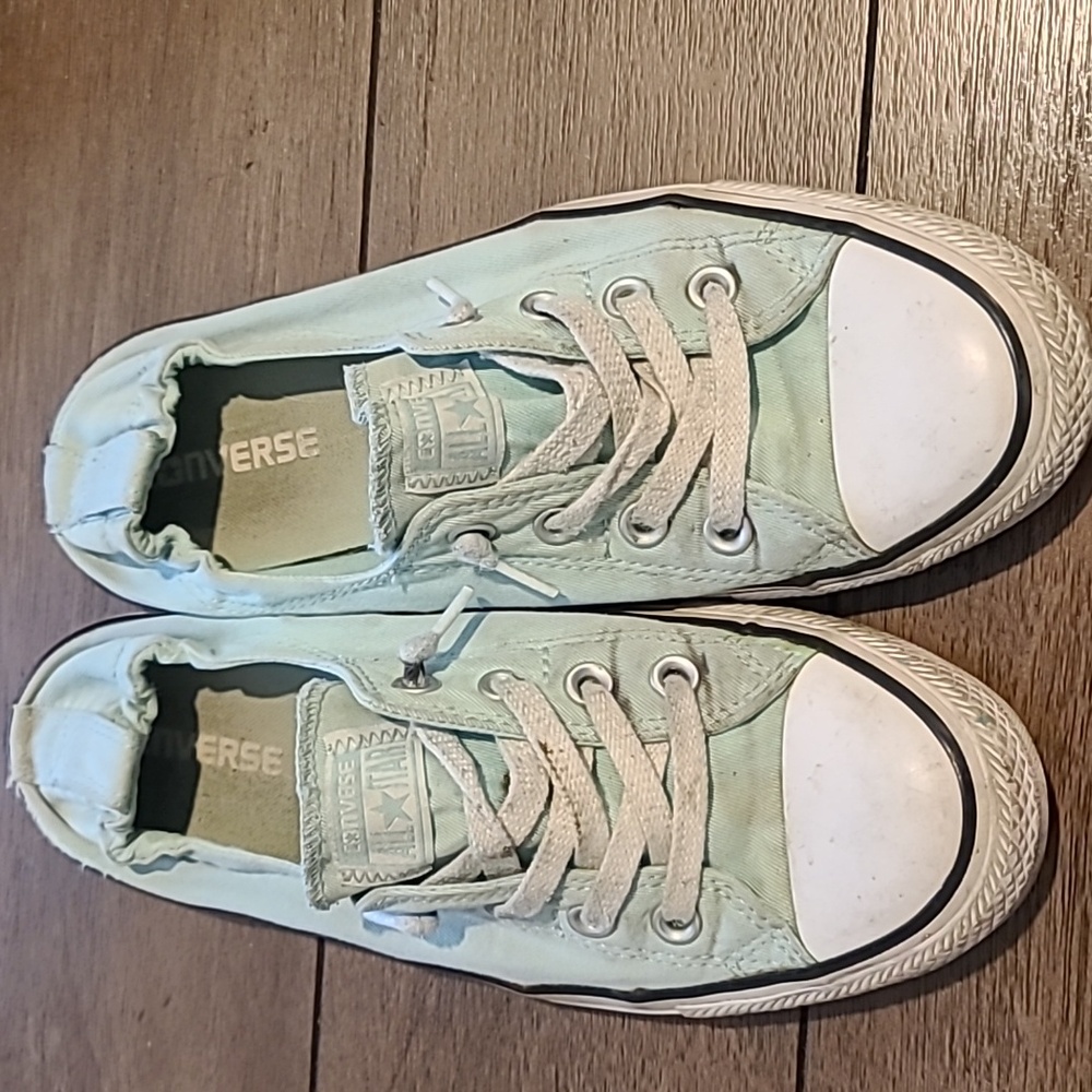 Used Converse light blue size 9
